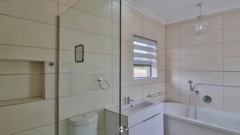 4 Bedroom Property for Sale in Hartenbos Landgoed Western Cape